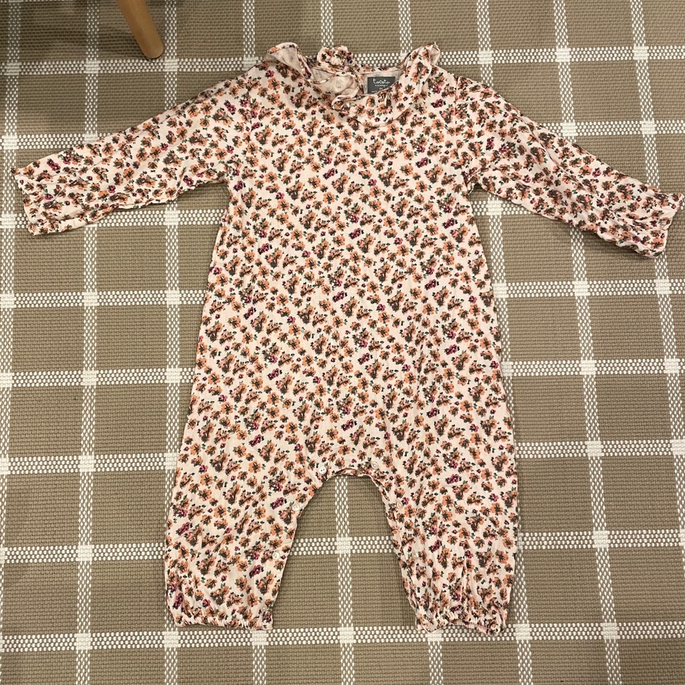 Tocoto vintage one piece outfit with ruffle collar